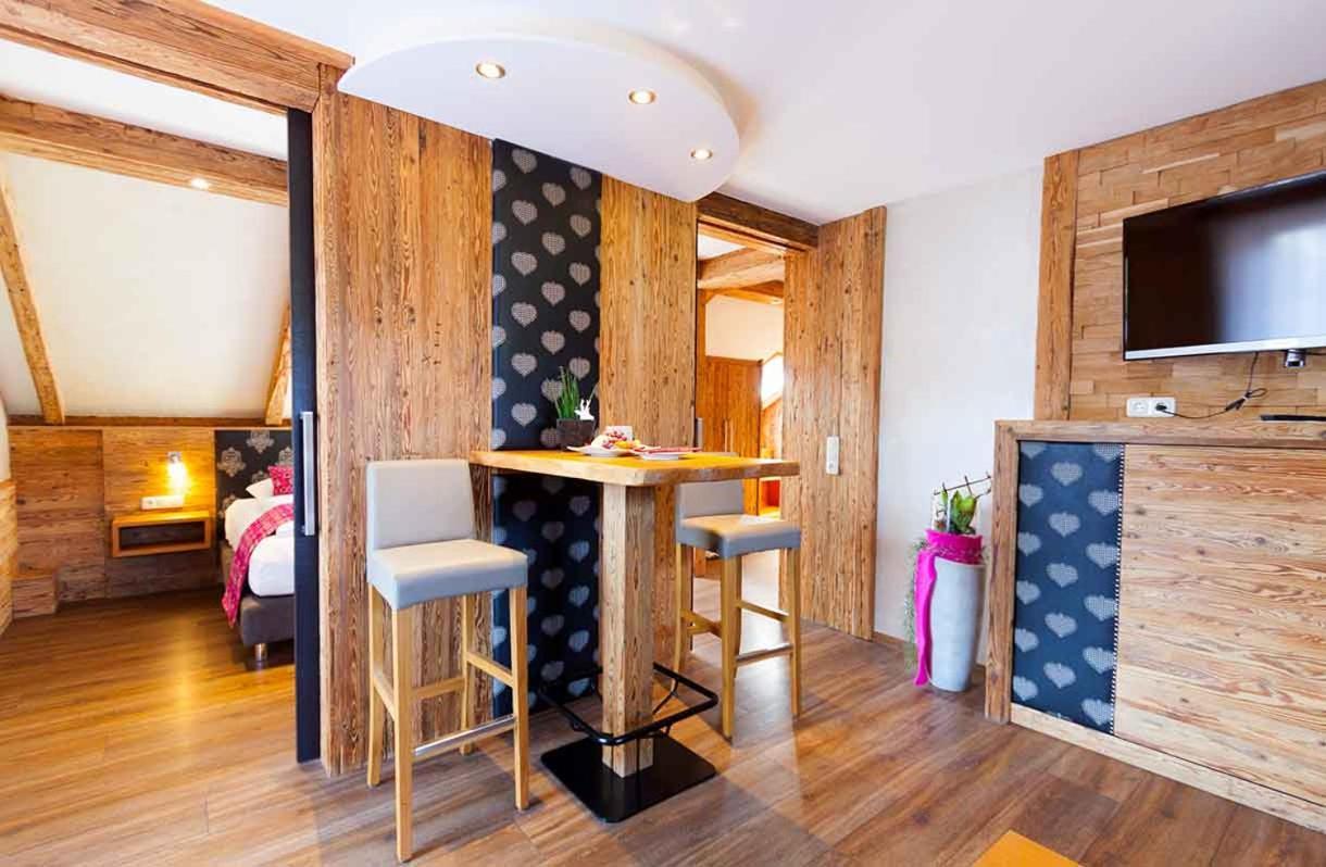 Kristall- & Vitalhotel Bergknappenhof โบเดนไมส์ ภายนอก รูปภาพ