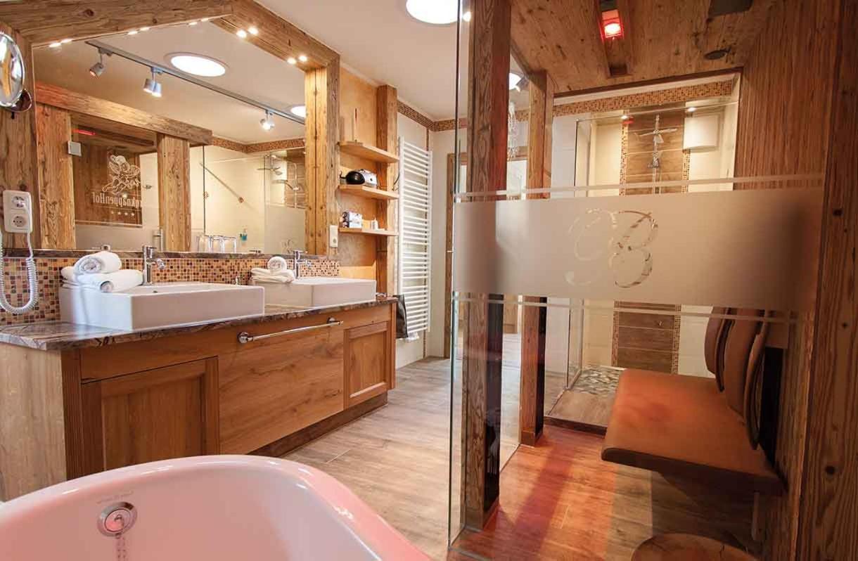 Kristall- & Vitalhotel Bergknappenhof โบเดนไมส์ ภายนอก รูปภาพ